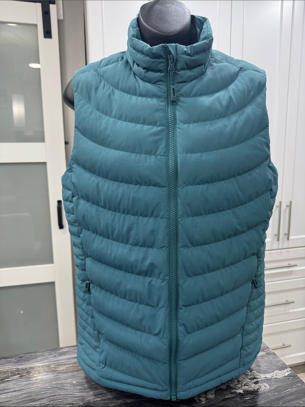 Wind River Lightweight Quilted Puffer Vest | Women’s Small | Teal